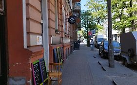 Apartament 24H Self check-in Poznań Lotnisko samodzielne zameldowanie blisko Stadion Targi Szpitale i Uczelnie
